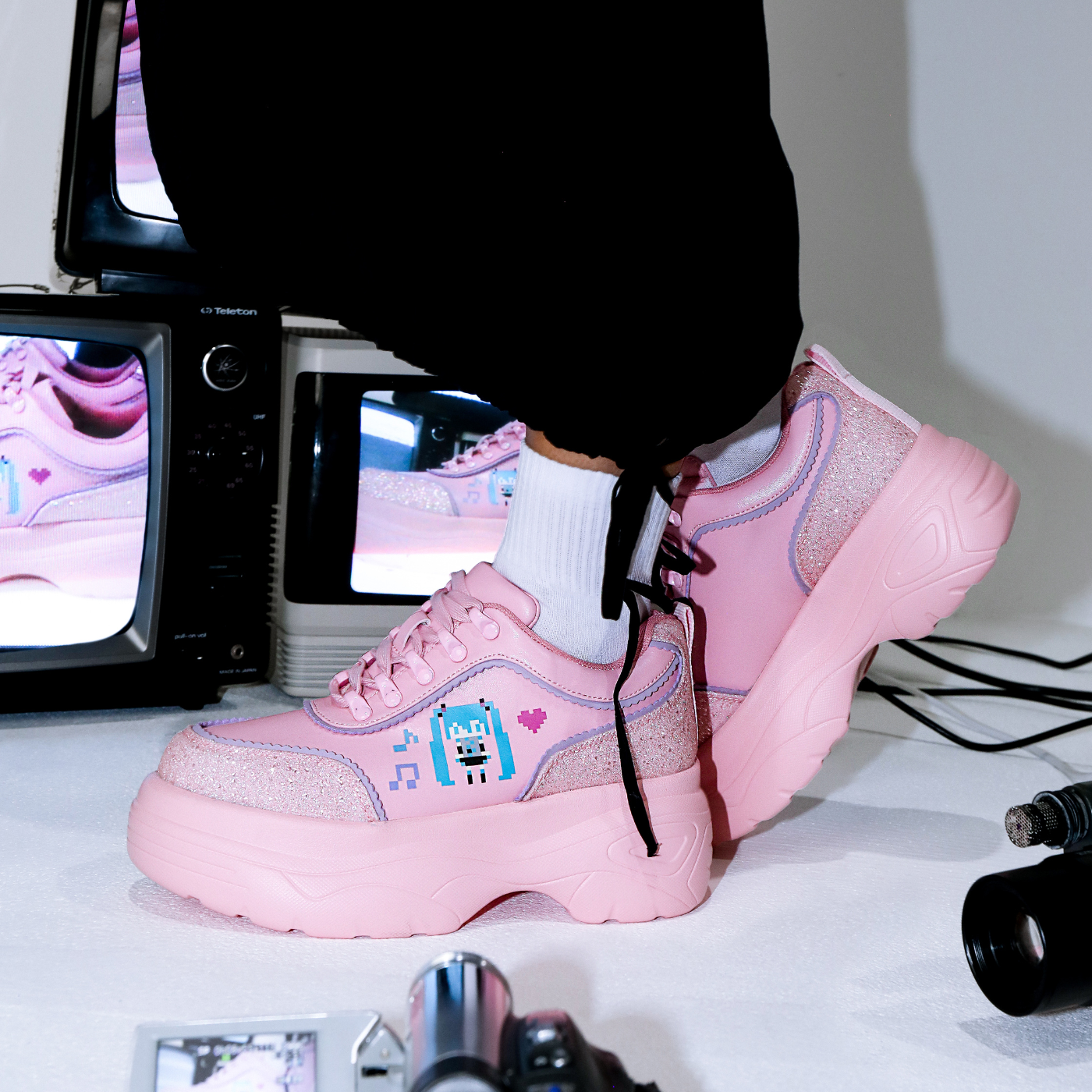 Virtual Diva Miku Chunky Trainers - Pink
